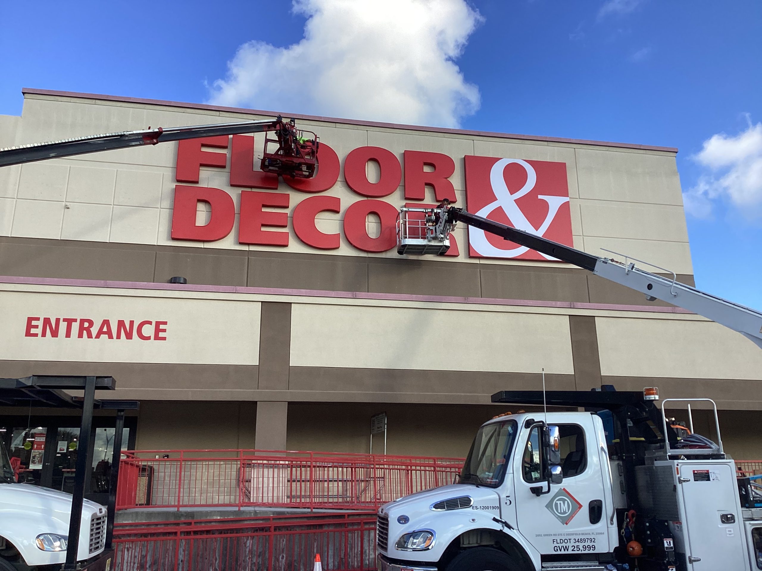 custom signage for Floor and Decor by Trademark Sign